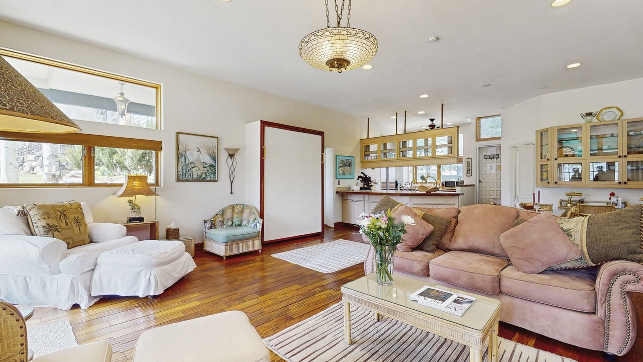 Photo of Livingroom in Woody Creek