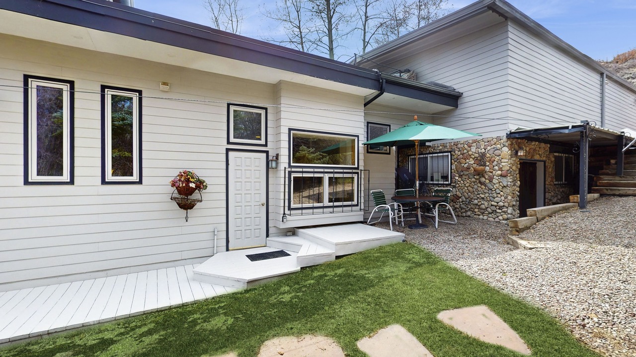 Photo of Patio Balcony in Woody Creek