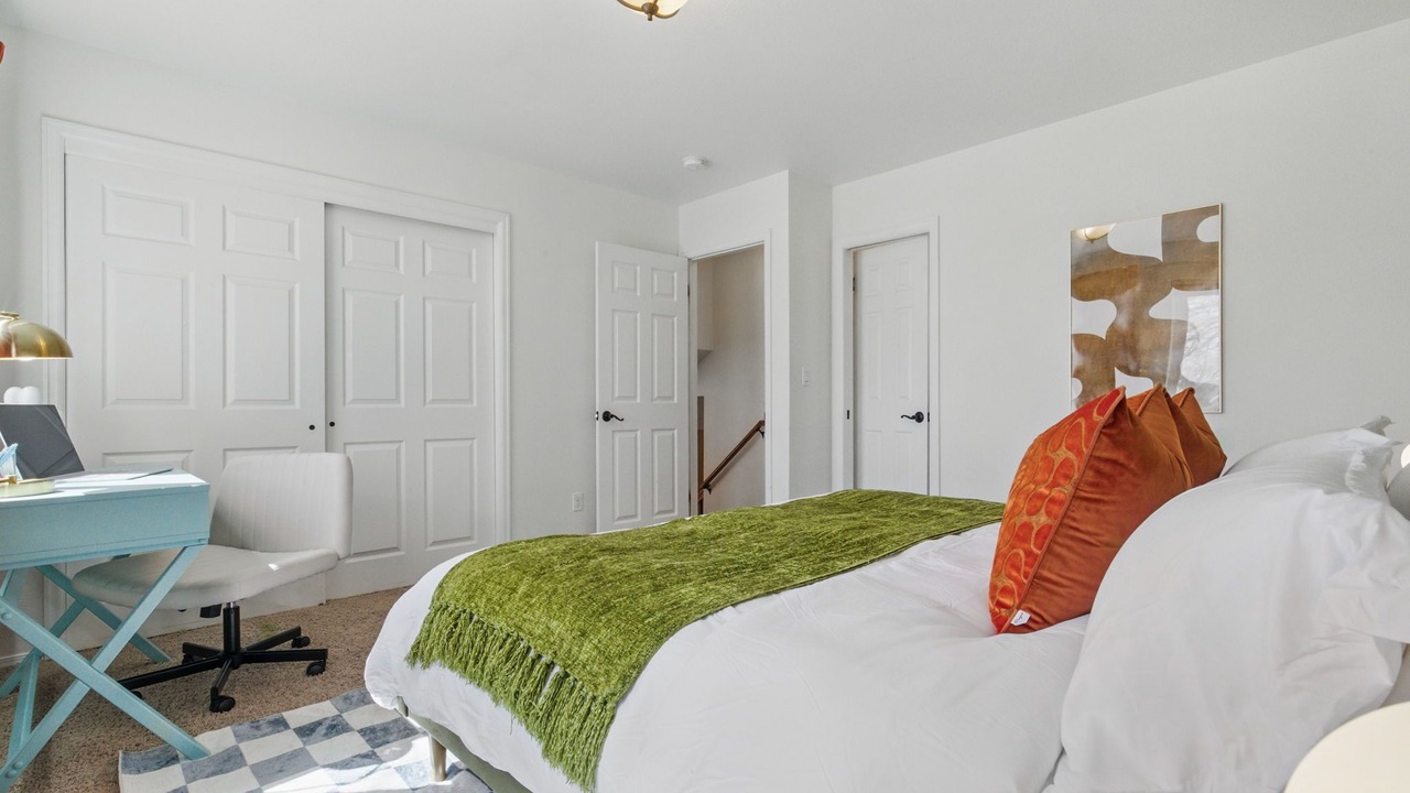 Photo of Bedroom in Scenic Heights