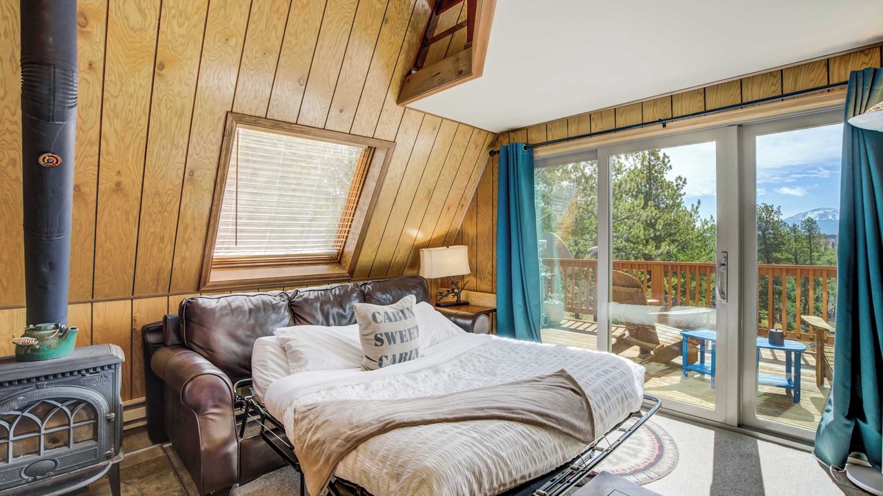 Photo of Bedroom in Divide