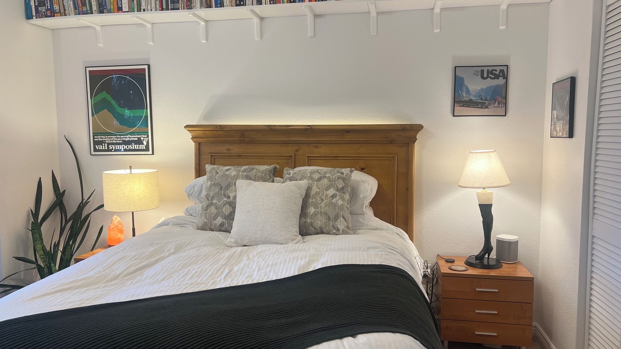 Photo of Bedroom in Edgewater