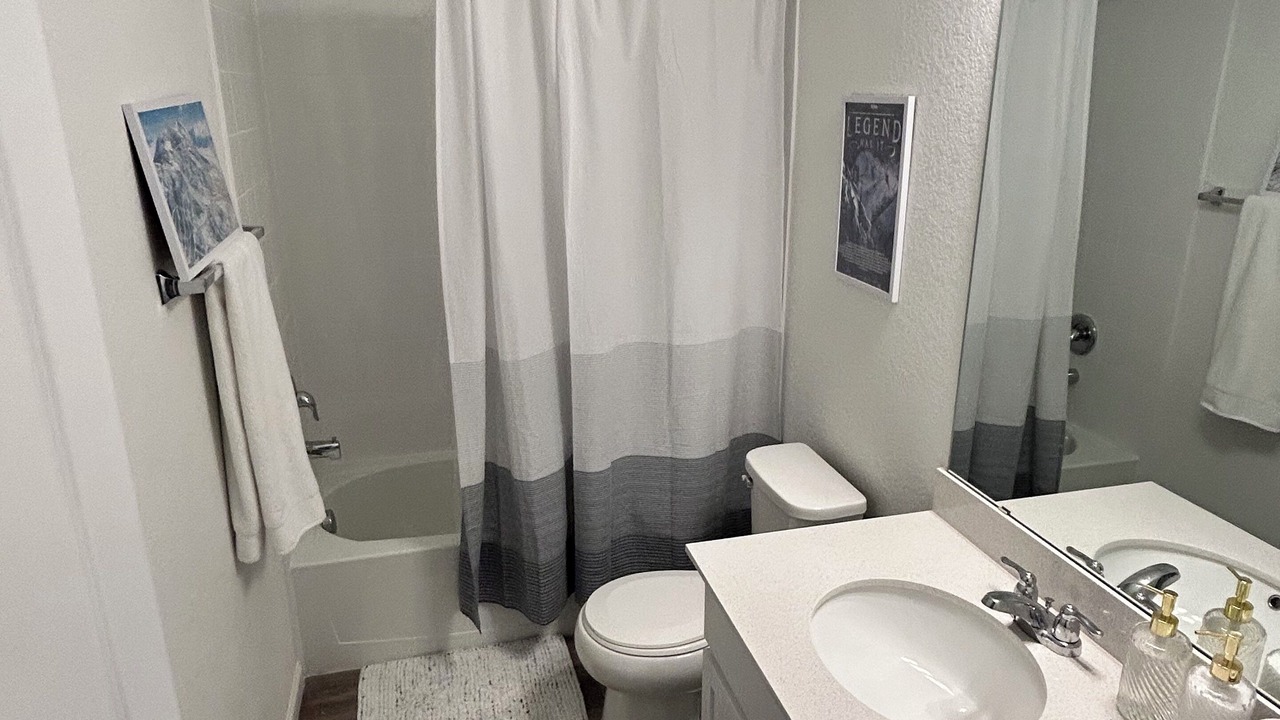 Photo of Bathroom in Goldsmith