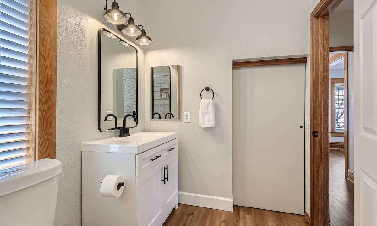 Photo of Bathroom in Speer