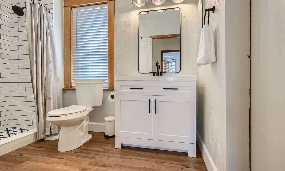 Photo of Bathroom in Speer