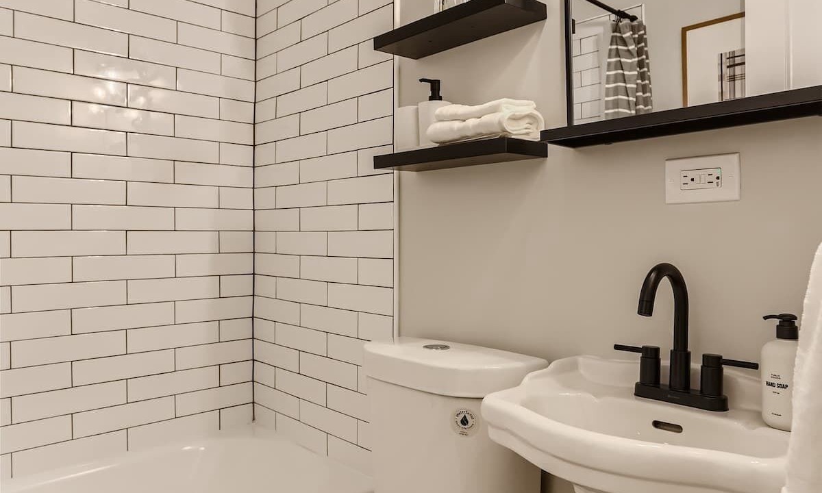 Photo of Bathroom in City Park