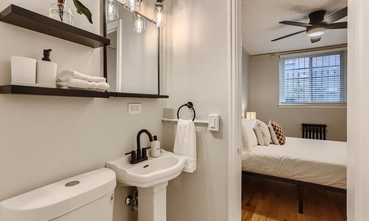 Photo of Bathroom in City Park