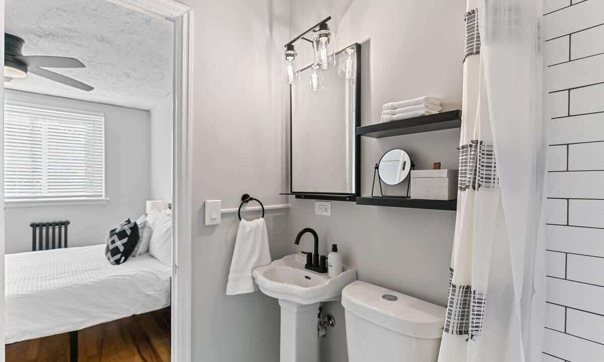Photo of Bathroom in City Park