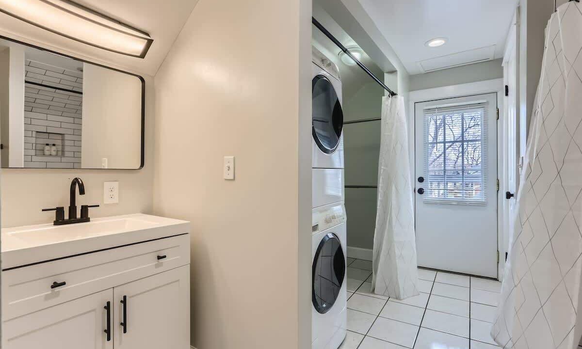 Photo of Bathroom in Speer
