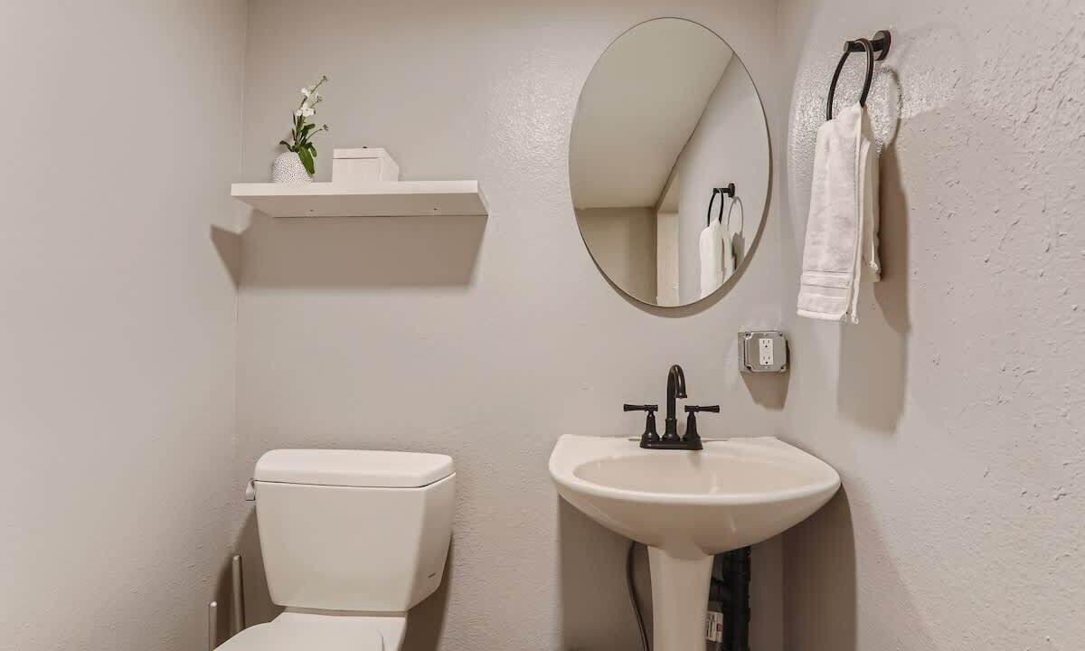 Photo of Bathroom in City Park