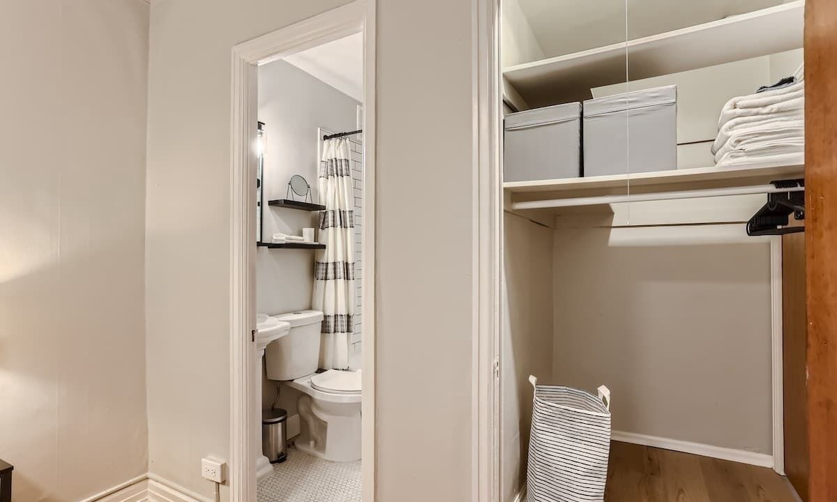 Photo of Bathroom in City Park