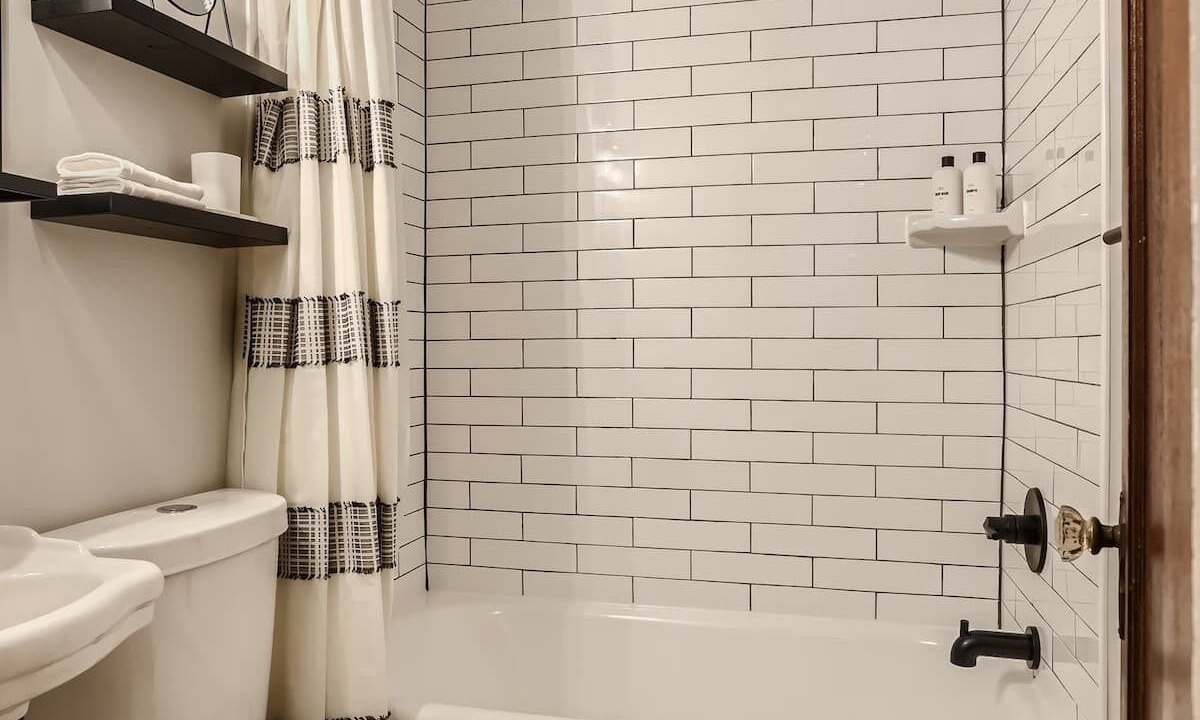 Photo of Bathroom in City Park