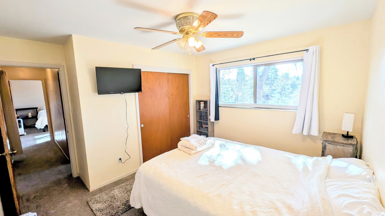 Photo of Bedroom in Castlewood