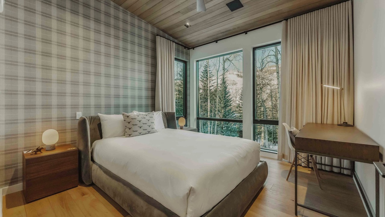 Photo of Bedroom in Highland Meadows