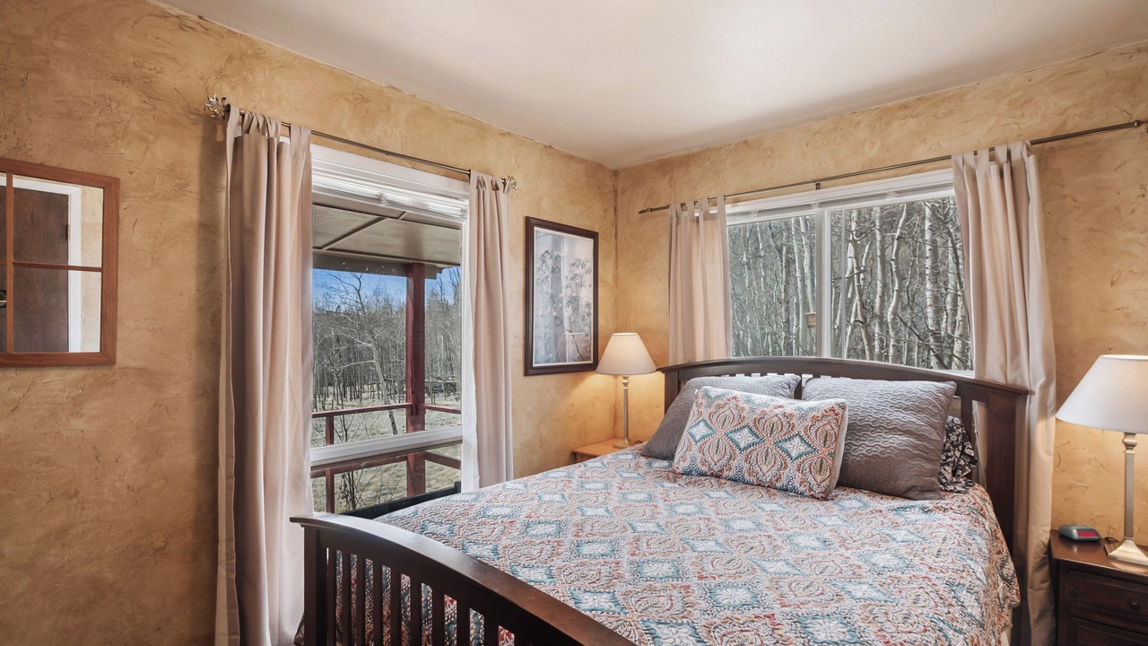 Photo of Bedroom in Lake George