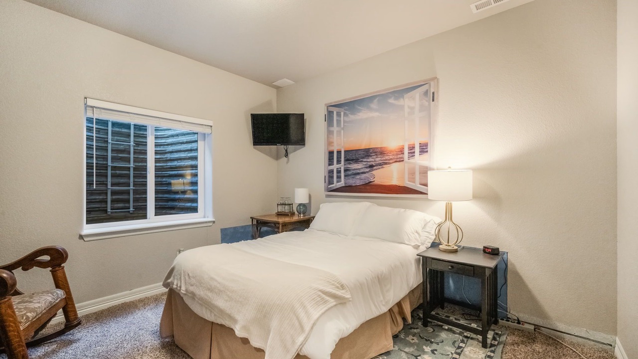 Photo of Bedroom in Monument