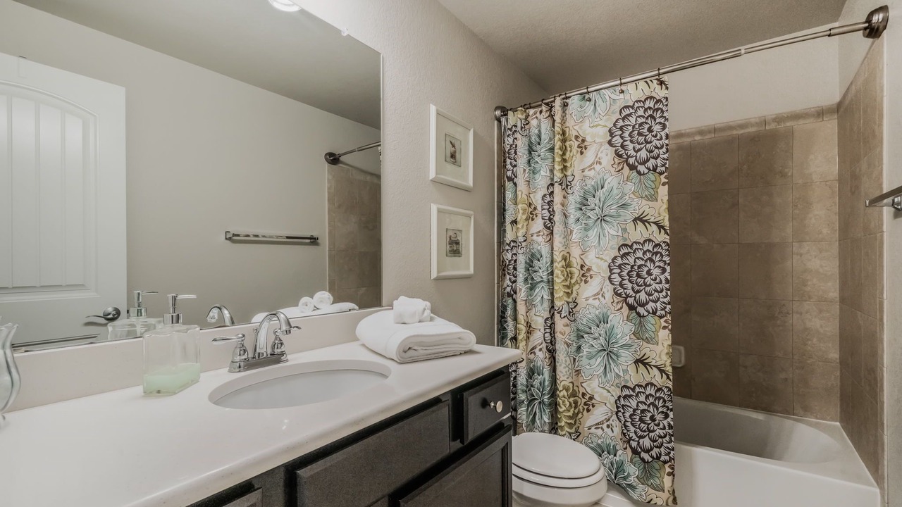 Photo of Bathroom in Monument