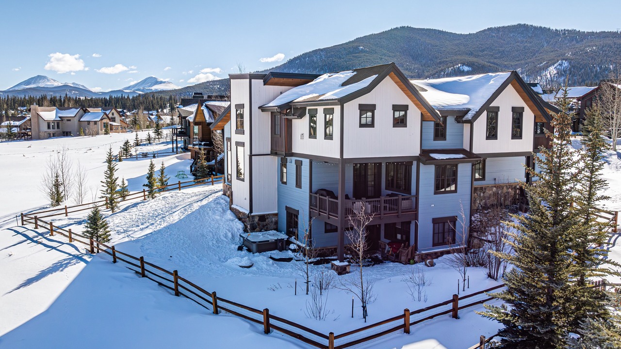 Photo of Outdoor in Summit Cove