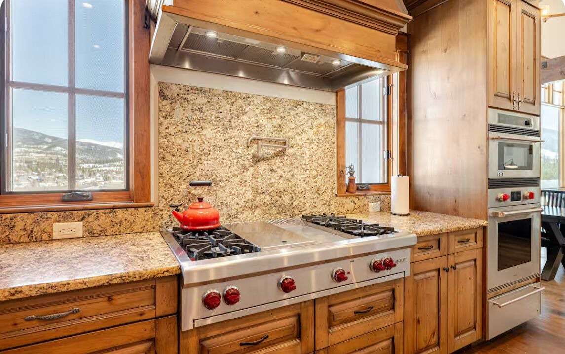Photo of Kitchen in Summit Cove