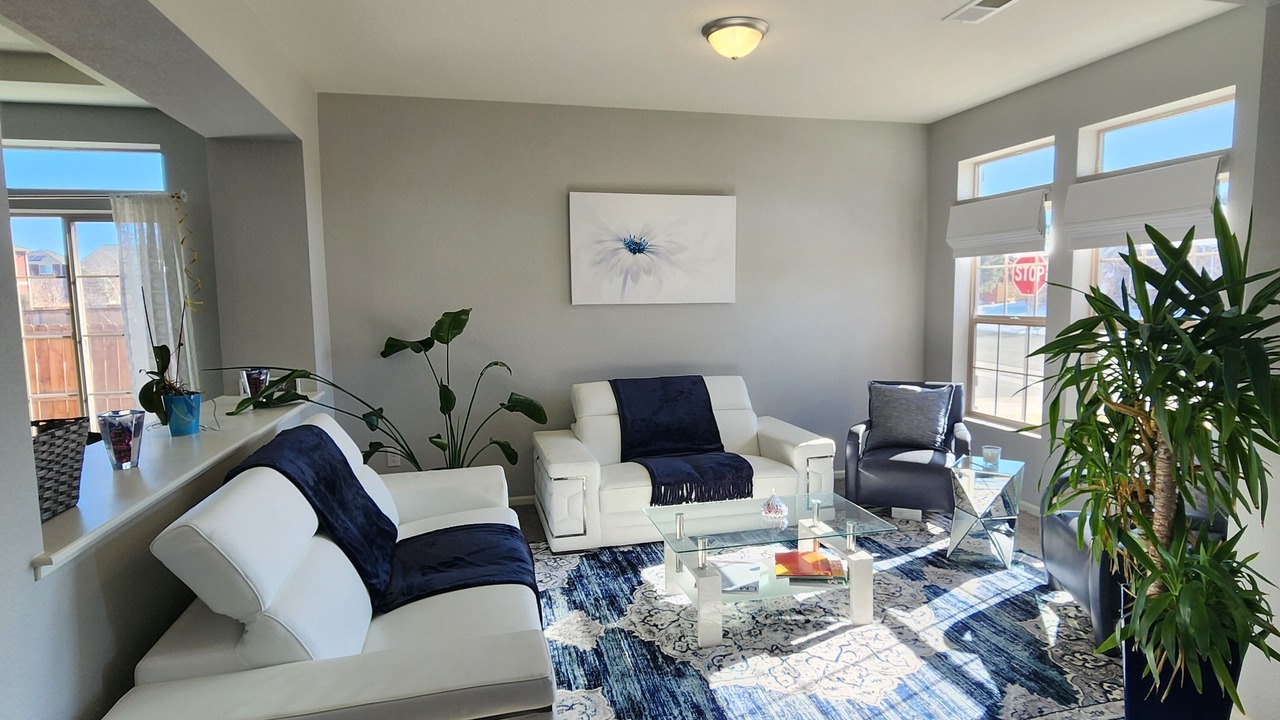Photo of Livingroom in Aurora