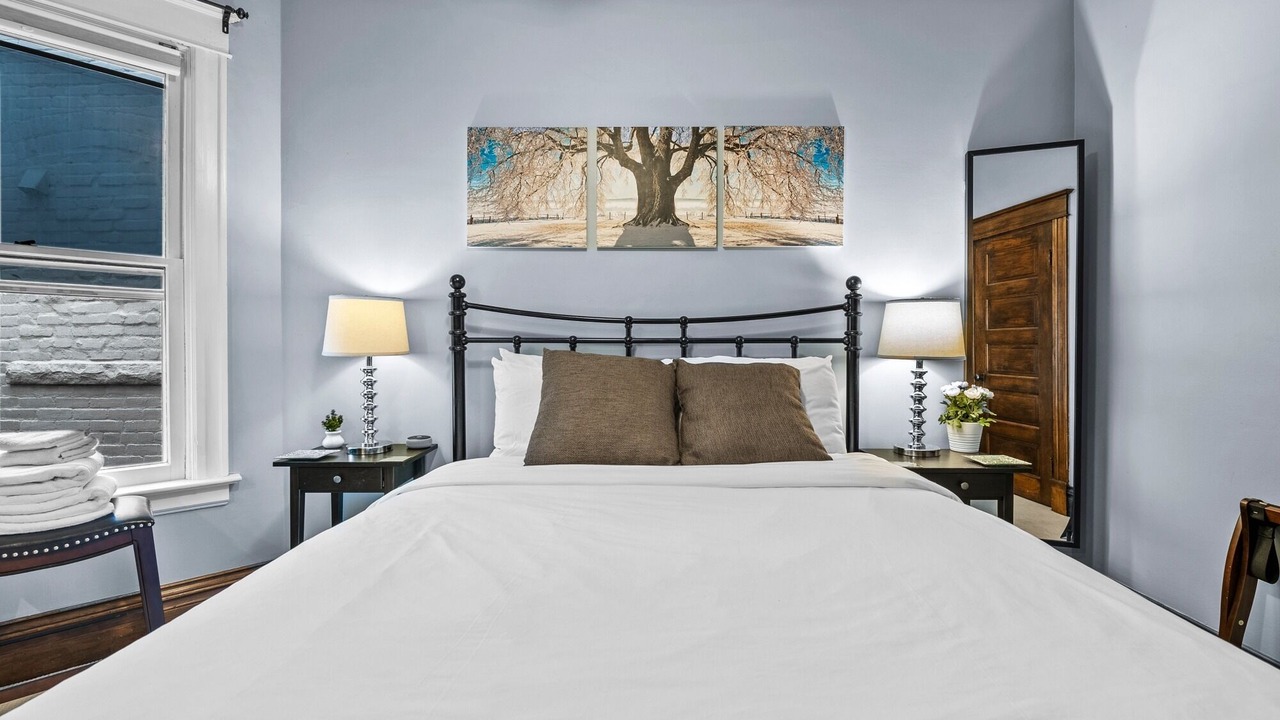 Photo of Bedroom in Capitol Hill