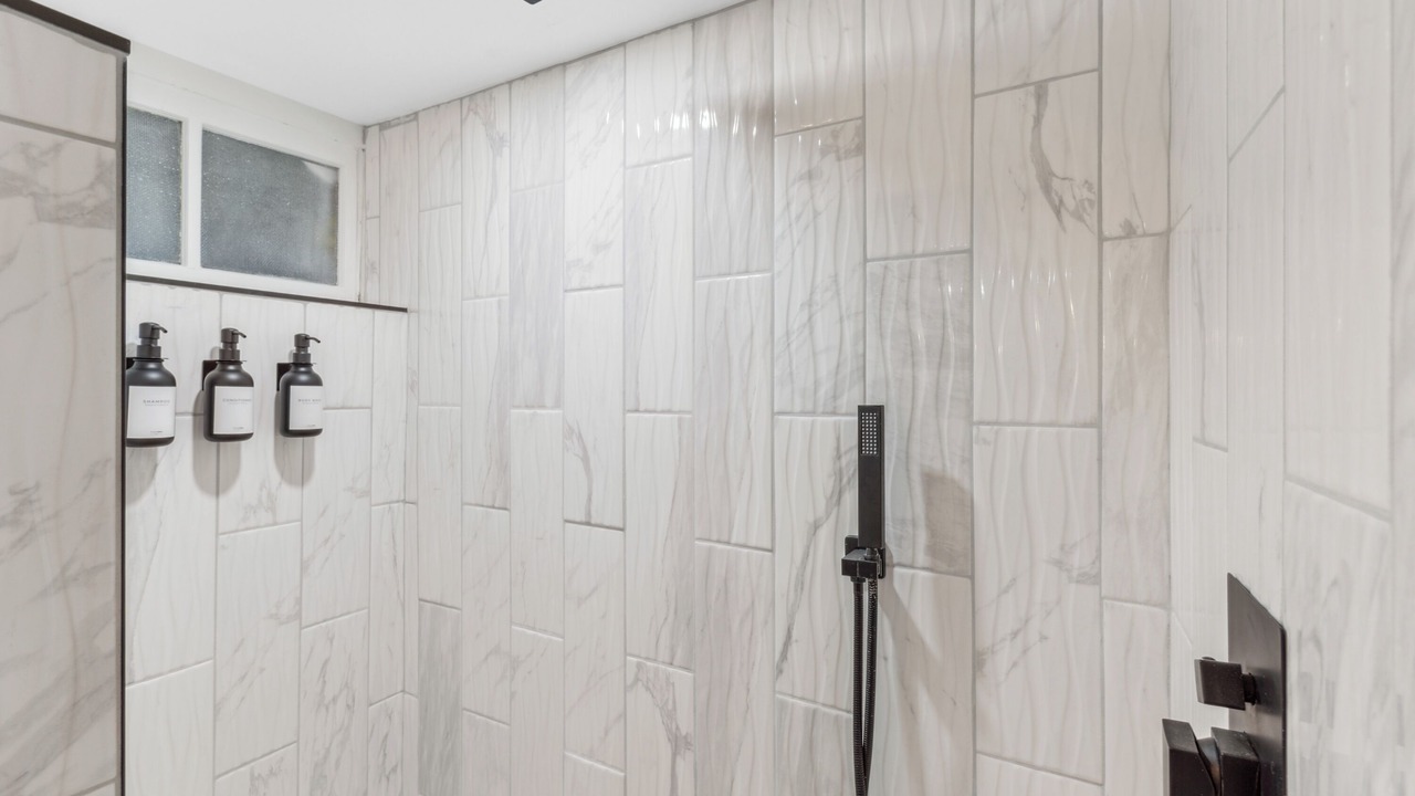 Photo of Bathroom in Alamo Placita