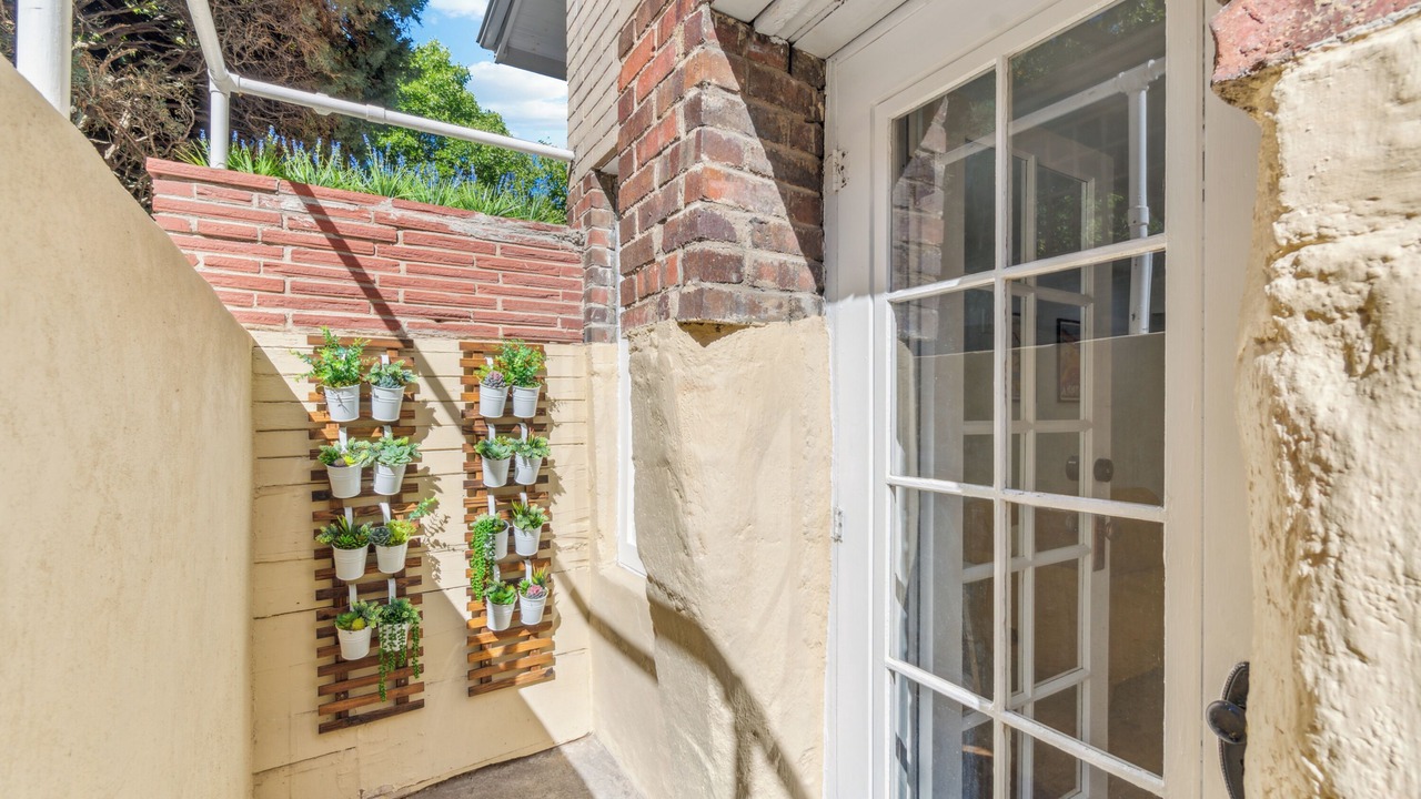 Photo of Outdoor in Alamo Placita