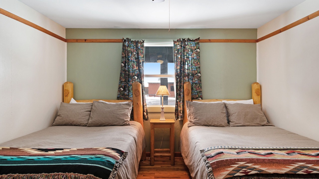Photo of Bedroom in South Fork