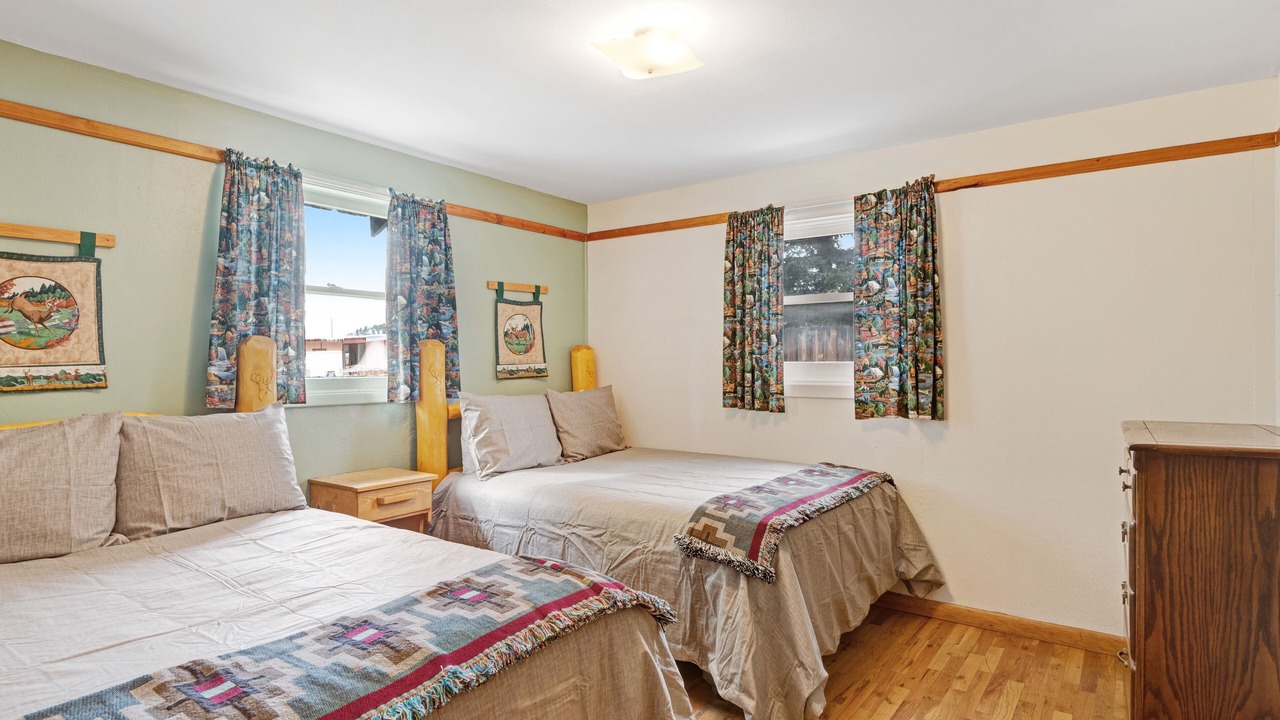 Photo of Bedroom in South Fork