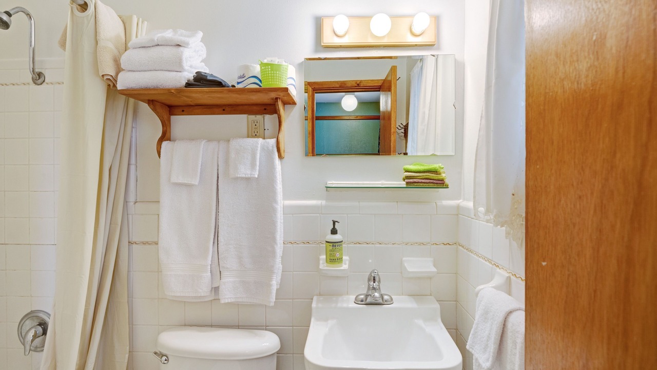 Photo of Bathroom in South Fork