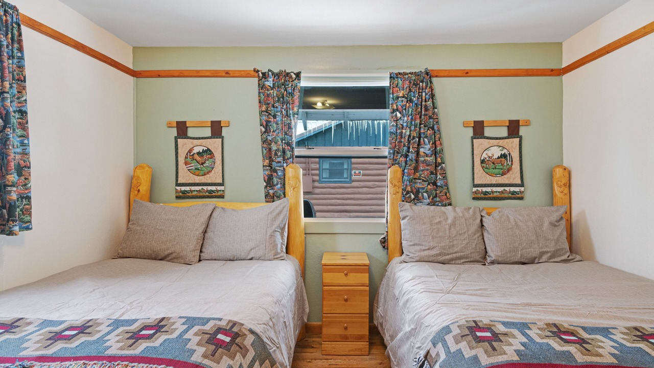 Photo of Bedroom in South Fork