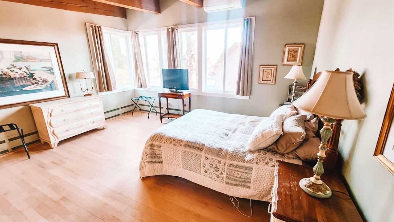 Photo of Bedroom in West Colorado Springs