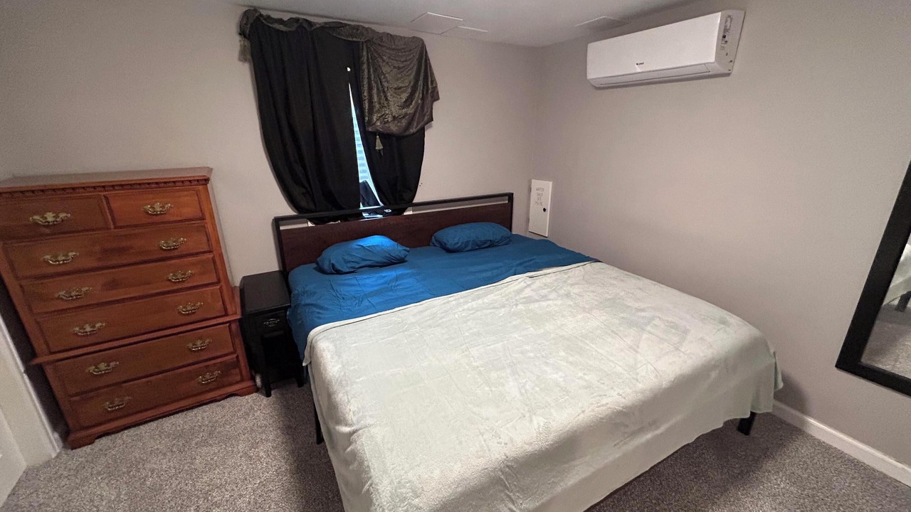 Photo of Bedroom in Barnum West