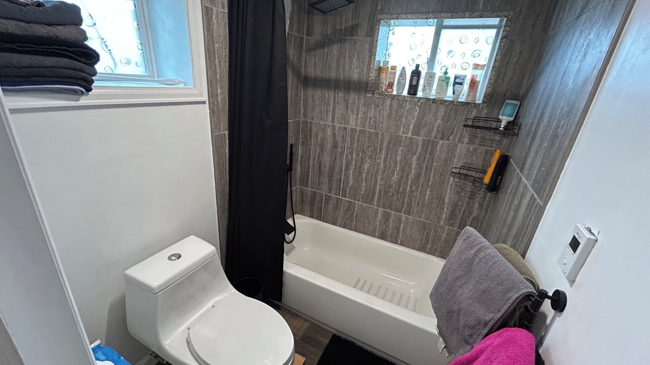 Photo of Bathroom in Barnum West