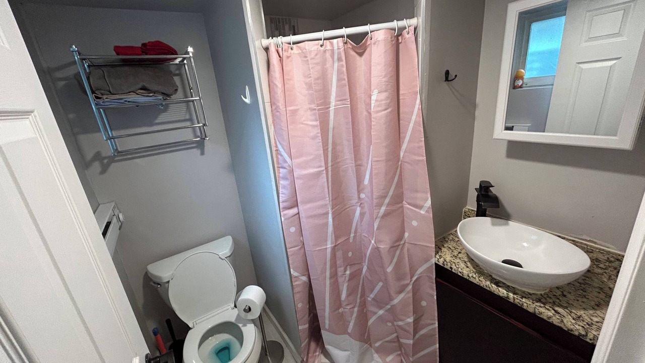 Photo of Bathroom in Barnum West