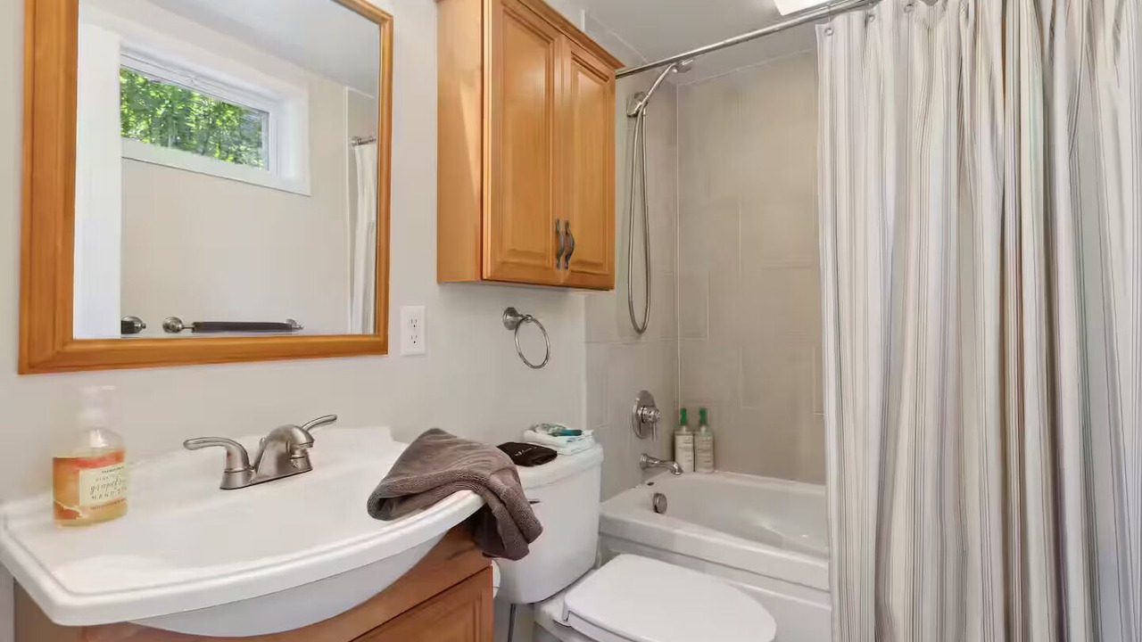Photo of Bathroom in Whittier