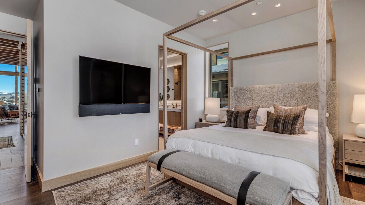 Photo of Bedroom in Snowmass Village