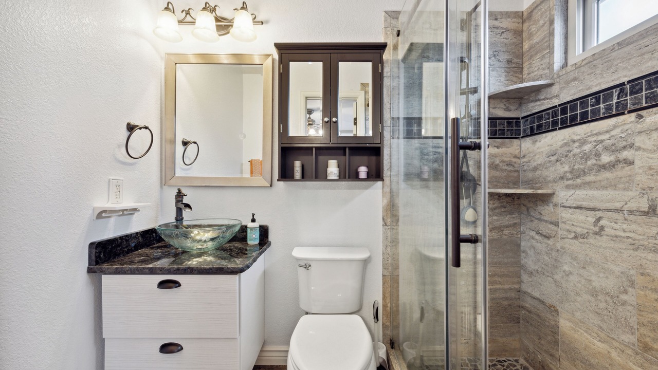 Photo of Bathroom in North Central Westminster