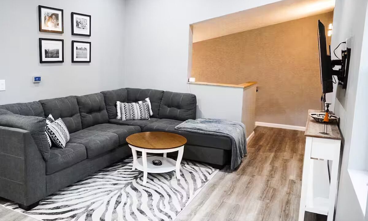 Photo of Livingroom in Washington Virginia Vale