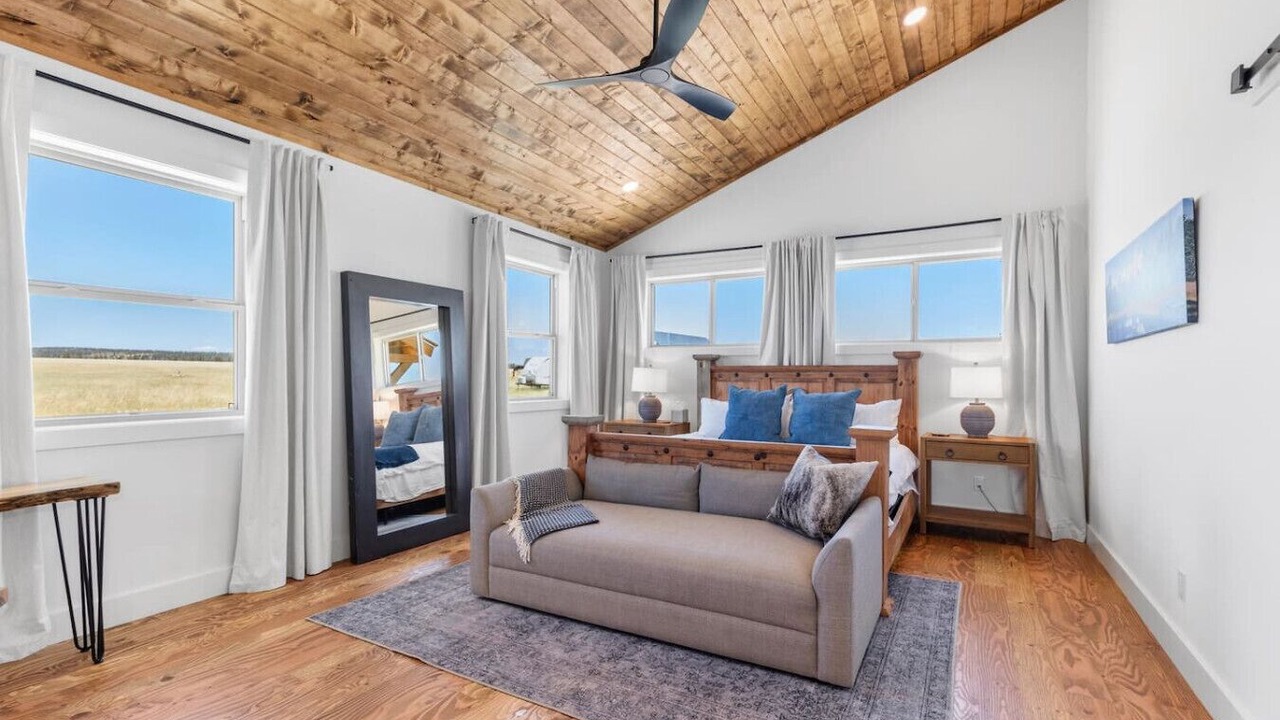Photo of Livingroom in Fairplay