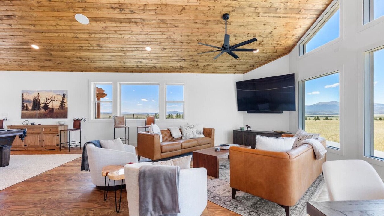 Photo of Livingroom in Fairplay