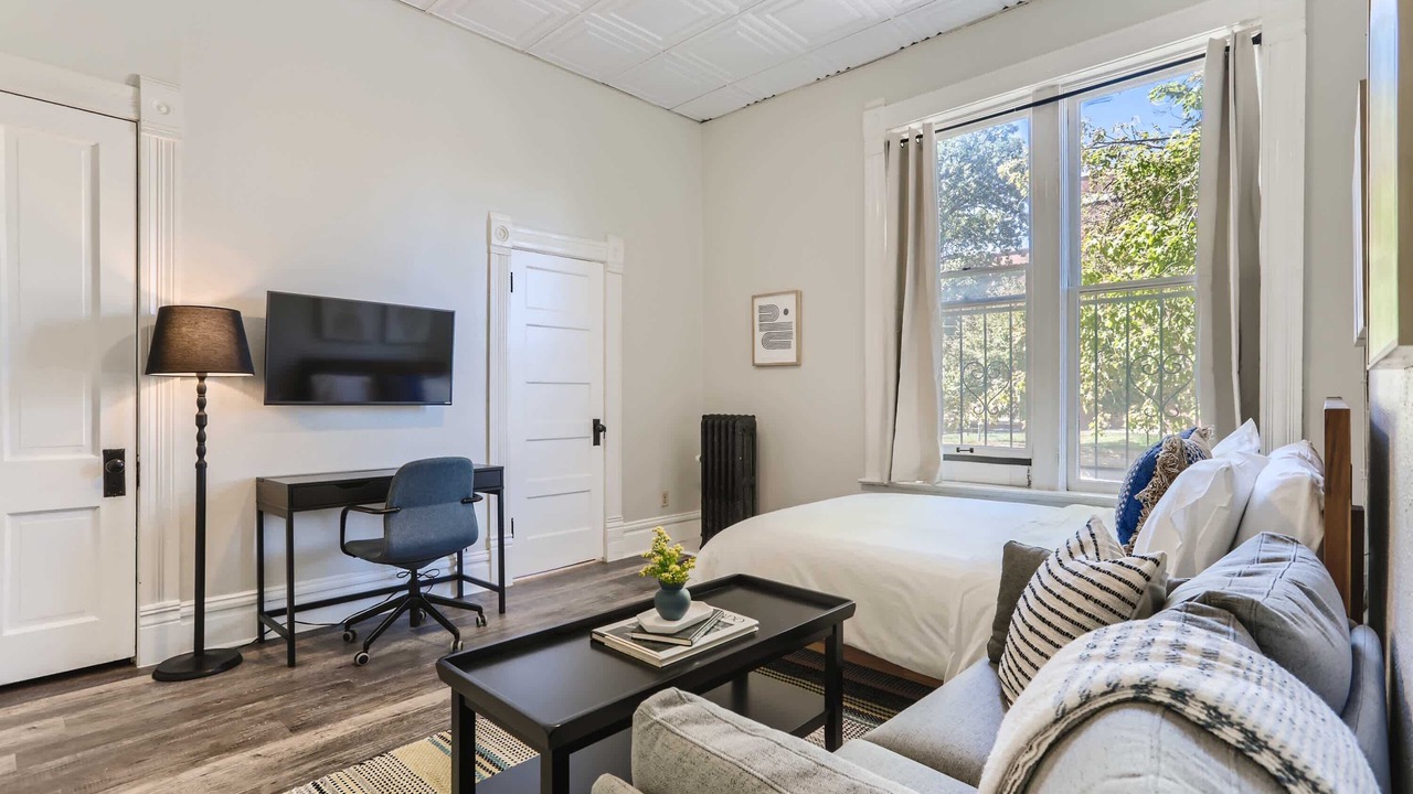 Photo of Bedroom in City Park