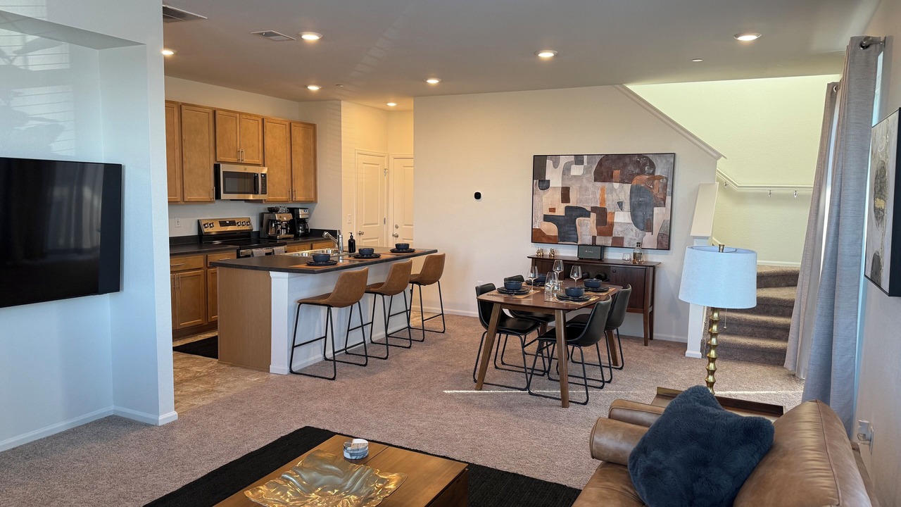 Photo of Livingroom in Commerce City