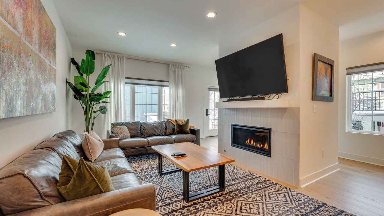 Photo of Livingroom in Erie
