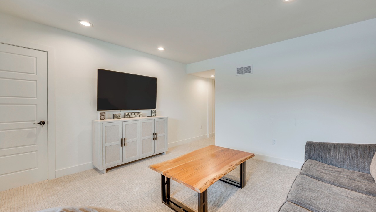 Photo of Livingroom in Erie