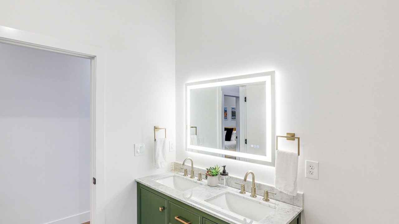Photo of Bathroom in City Park