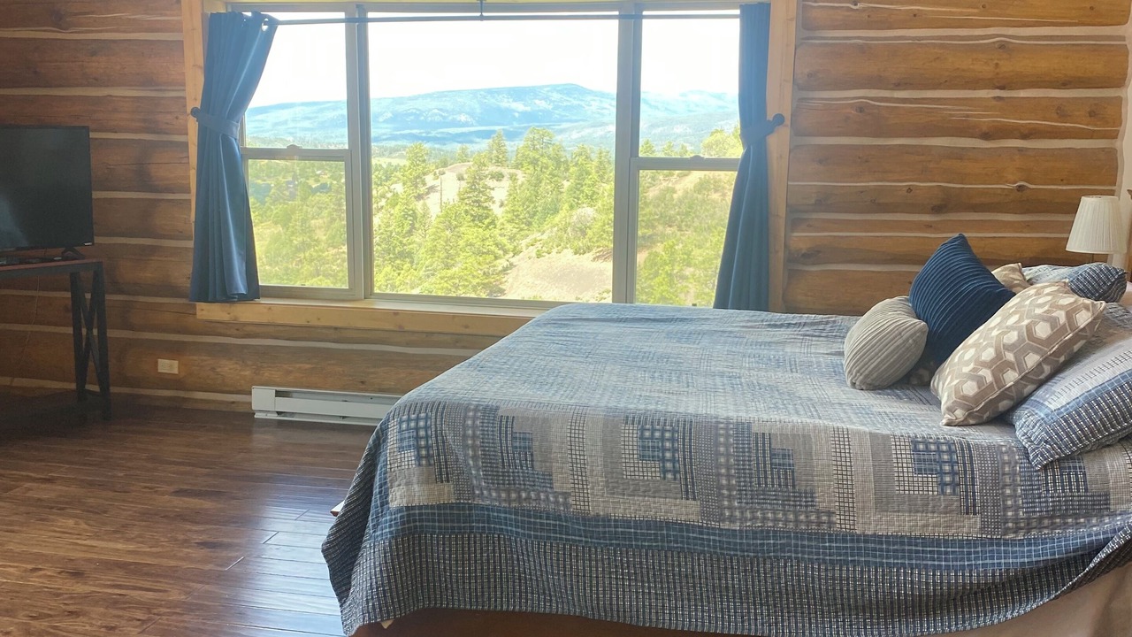 Photo of Bedroom in Pagosa Springs