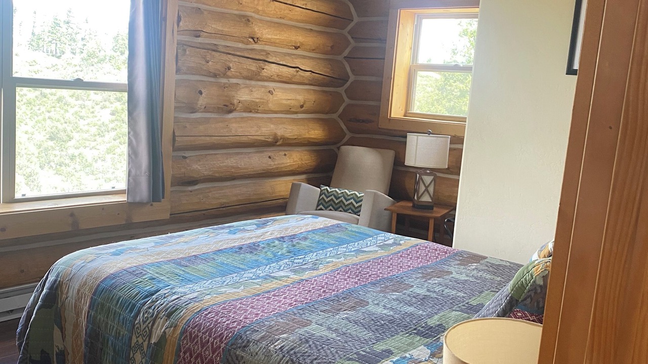 Photo of Bedroom in Pagosa Springs