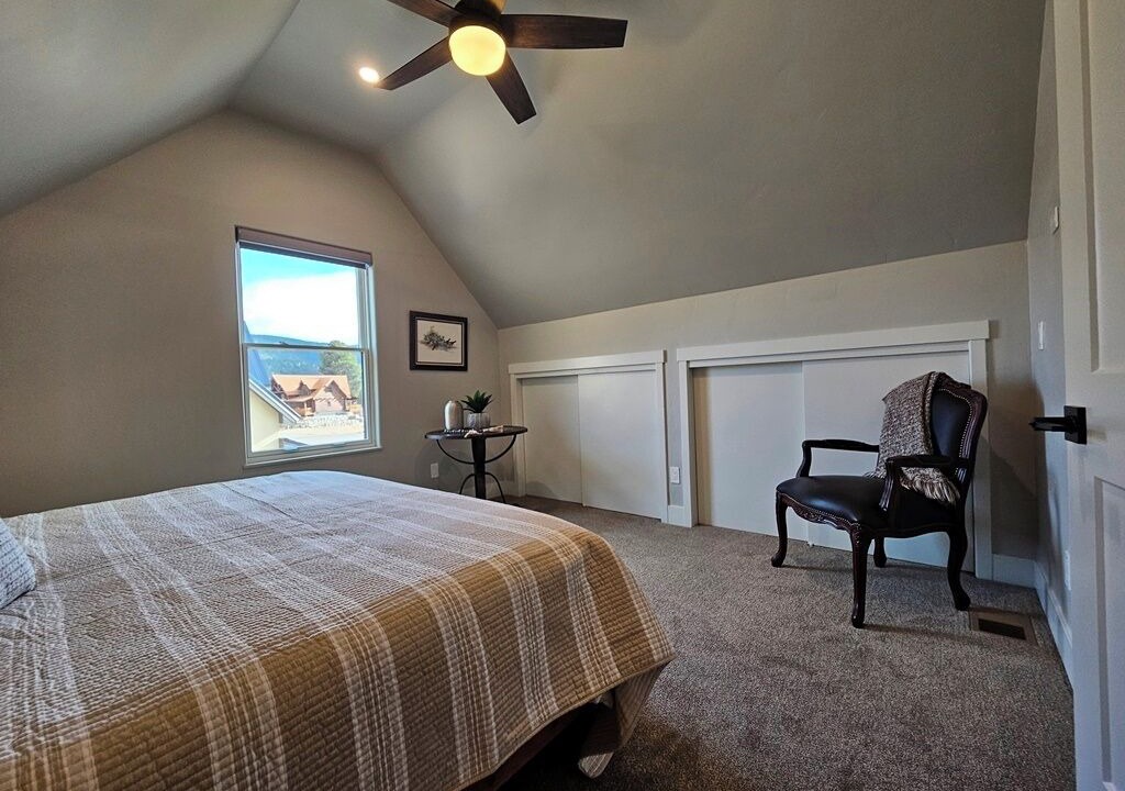 Photo of Bedroom in South Fork
