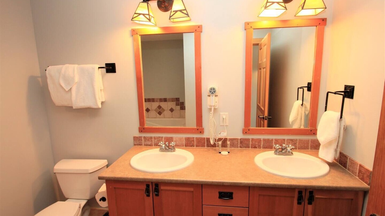 Photo of Bathroom in Copper Mountain Village