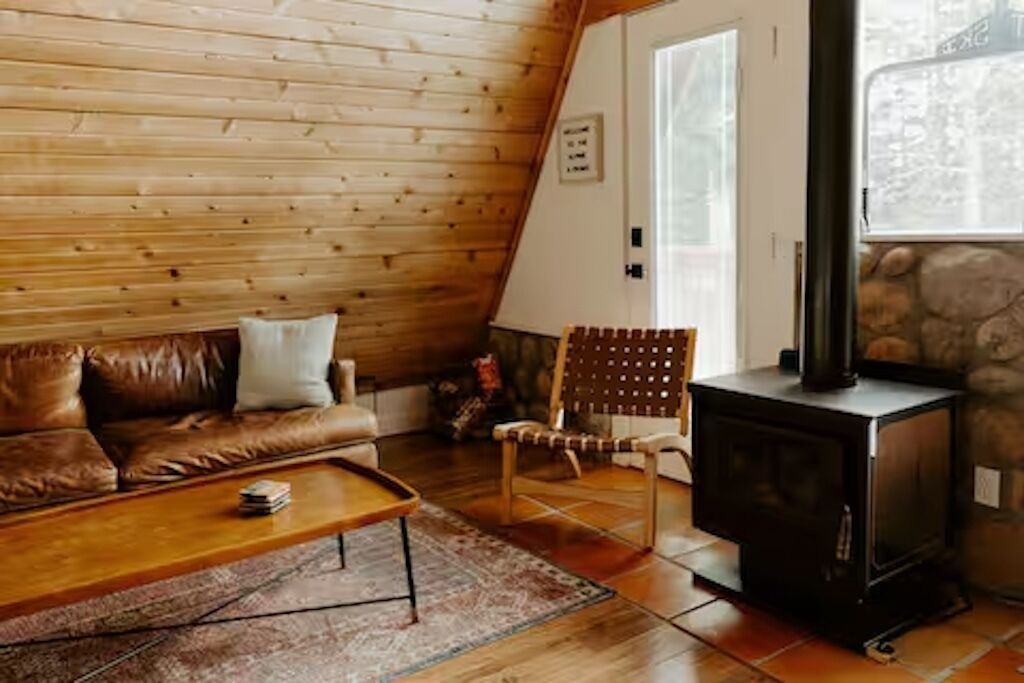 Photo of Livingroom in Saint Mary's
